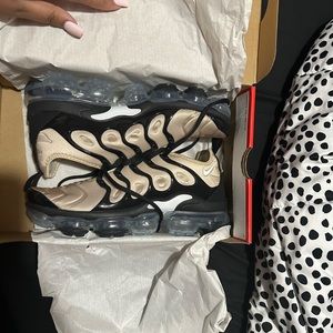 ‼️sold‼️Nike Air VaporMax Plus Rattan/Khaki/Black/White